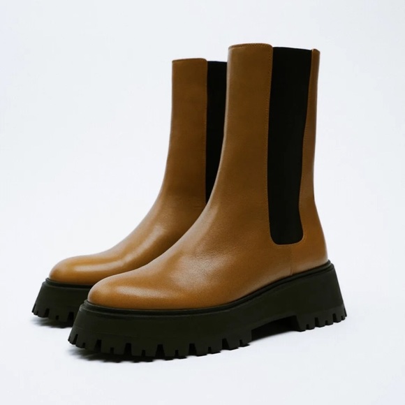 NEW!! ZARA Chelsea lug sole Boots